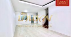 ทาวน์เฮ้าส์ 2 ชั้น หมู่บ้านนิรันดร์วิลล์ 10 ซอยวัดศรีวารีน้อย บางนา กม.18 ใกล้มหาลัยหัวเฉียว รีโนเวทใหม่