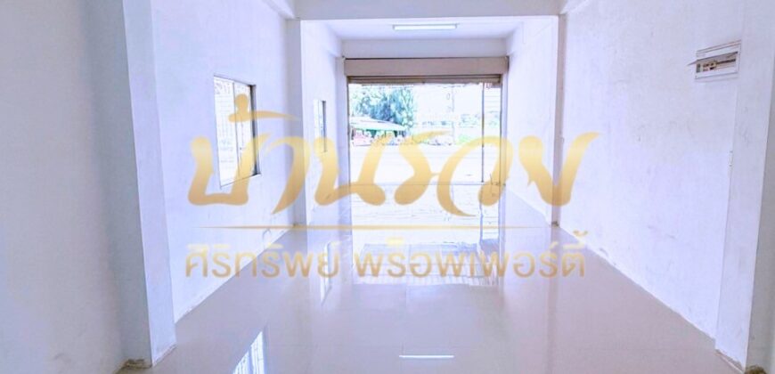 ตึกแถว 3 ชั้น #หลังมุมถนนเมนหลัก เหมาะทำอ๊อฟฟิต หรือ ค้าขาย หมู่บ้านสรณ์สิริ เทพารักษ์-แพรกษา ใกล้ทางด่วนกาญจนาฯ รีโนเวทใหม่ทั้งหลัง พร้อมอยู่อาศัย