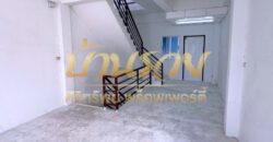 ตึกแถว 3 ชั้น #หลังมุมถนนเมนหลัก เหมาะทำอ๊อฟฟิต หรือ ค้าขาย หมู่บ้านสรณ์สิริ เทพารักษ์-แพรกษา ใกล้ทางด่วนกาญจนาฯ รีโนเวทใหม่ทั้งหลัง พร้อมอยู่อาศัย