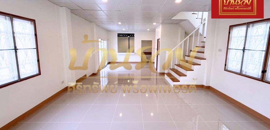 บ้านแฝด 2 ชั้น หมู่บ้านนันทนา การ์เด้นท์ ซอยบางปลา 22 ใกล้รพ.จุฬารัตน์ 3 รีโนเวทใหม่ #จอดรถได้4คัน