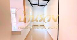 บ้านแฝด 2 ชั้น หมู่บ้านนันทนา การ์เด้นท์ ซอยบางปลา 22 ใกล้รพ.จุฬารัตน์ 3 รีโนเวทใหม่ #จอดรถได้4คัน