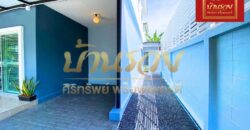 ทาวน์เฮ้าส์ 2 ชั้น หลังมุม หมู่บ้านนิรันดร์วิลล์ 12 ซอยวัดศรีวารีน้อย (บางนา-ตราด กม.8) บ้านรีโนเวทใหม่