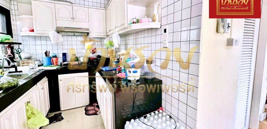 บ้านแฝด 2 ชั้น หมู่บ้านนันทนา การ์เด้นท์ ซอย6 บางปลา 22 ใกล้รพ.จุฬารัตน์ 3