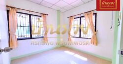 ทาวน์เฮ้าส์ 2 ชั้น หมู่บ้านชายคลอง หลังมุม เทพารักษ์ กม.25 (ซอยคิงคอง) ใกล้นิคมบางพลี บ้านรีโนเวทใหม่ ตกแต่งพร้อมเข้าอยู่