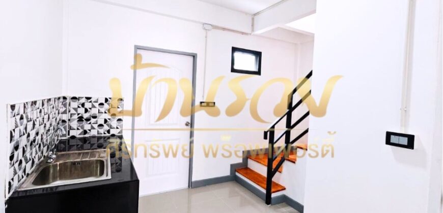 อาคารพาณิชย์ 2 ชั้น ซอยอุดมเดช ใกล้สถานีรถไฟฟ้านายเรือ รีโนเวทใหม่ทั้งหลัง ตกพร้อมเข้าอยู่