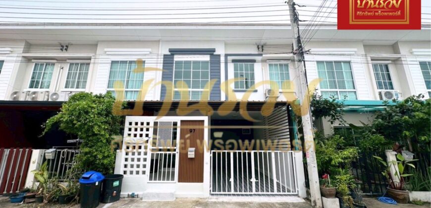 ทาวน์เฮ้าส์ 2 ชั้น หมู่บ้าน เจซิตี้ เเพรกษา ใกล้โรงเรียนสารสาสน์สมุทรปราการ รีโนเวทใหม่ พร้อมเข้าอยู่