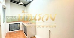 ทาวน์เฮ้าส์ 2 ชั้น หมู่บ้าน เจซิตี้ เเพรกษา ใกล้โรงเรียนสารสาสน์สมุทรปราการ รีโนเวทใหม่ พร้อมเข้าอยู่