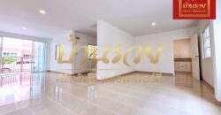 บ้านแฝด 2 ชั้น หมู่บ้านทัศรินทร์ ซอยมังกร-เทพารักษ์ ใกล้จุดขึ้น-ลงทางด่วนกาญจนา บ้านรีโนเวทใหม่