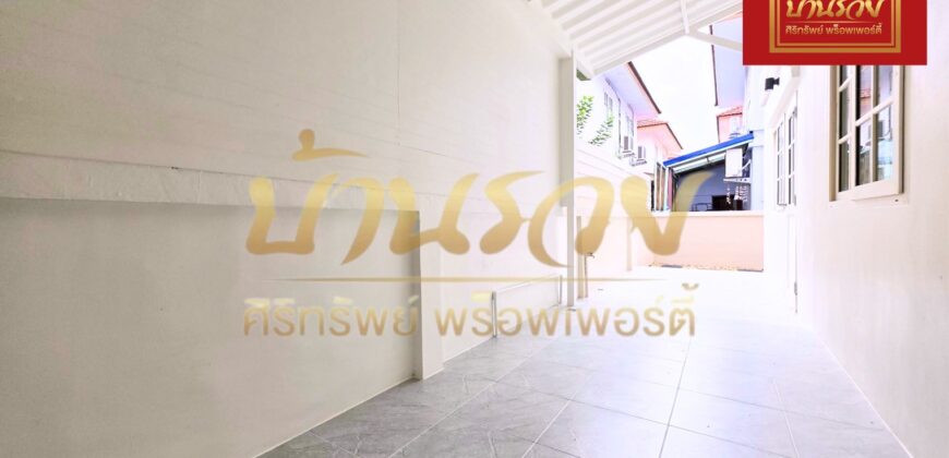 บ้านแฝด 2 ชั้น หมู่บ้านทัศรินทร์ ซอยมังกร-เทพารักษ์ ใกล้จุดขึ้น-ลงทางด่วนกาญจนา บ้านรีโนเวทใหม่