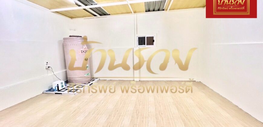 ทาวน์เฮ้าส์ 2 ชั้น หมู่บ้านพนาสนธิ์ วิลล่า สุวรรณภูมิ ใกล้ถนนเทพารักษ์ รีโนเวทใหม่ทั้งหลังพร้อมเข้าอยู่