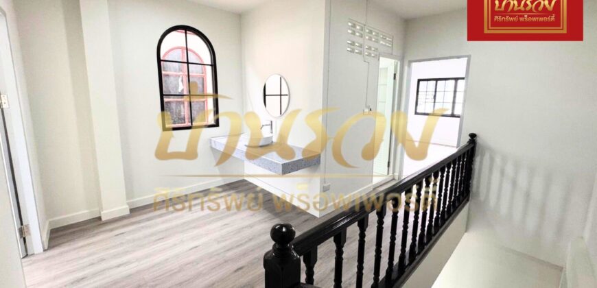 ทาวน์เฮ้าส์ 2 ชั้น #หลังริม ซอยนารถสุนทร 15 บางเมือง แนวรถไฟฟ้า ใกล้โรงเรียนนายเรือ บ้านรีโนเวทตกแต่งใหม่ทั้งหลัง