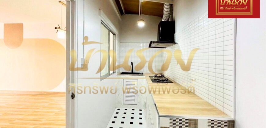 ทาวน์เฮ้าส์ 2 ชั้น หมู่บ้านพฤกษา 88 ใกล้นิคมอุตสาหกรรมบางปู รีโนเวทใหม่ทั้งหลัง พร้อมเข้าอยู่