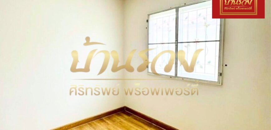 ทาวน์เฮ้าส์ 2 ชั้น หมู่บ้านพฤกษา 88 ใกล้นิคมอุตสาหกรรมบางปู รีโนเวทใหม่ทั้งหลัง พร้อมเข้าอยู่
