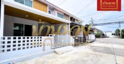 ทาวน์เฮ้าส์ 2 ชั้น หมู่บ้านเดอะคอนเนค 51#ต้นโครงการ เทพารักษ์-เมืองใหม่ ใกล้ทางด่วนบูรพาวิถี รีโนเวทใหม่ พร้อมเข้าอยู่