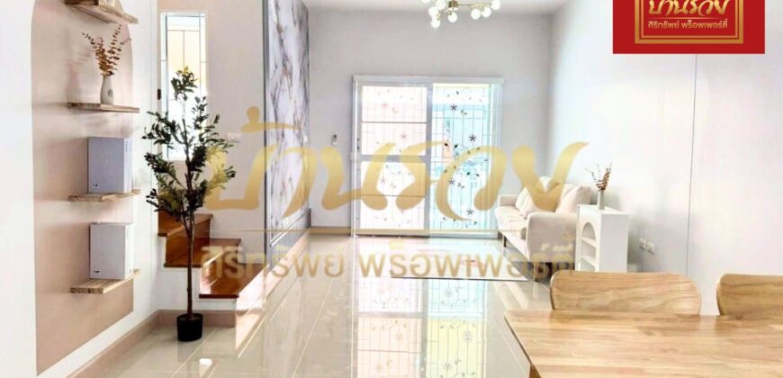 ทาวน์เฮ้าส์ 2 ชั้น หมู่บ้านเดอะคอนเนค 51#ต้นโครงการ เทพารักษ์-เมืองใหม่ ใกล้ทางด่วนบูรพาวิถี รีโนเวทใหม่ พร้อมเข้าอยู่