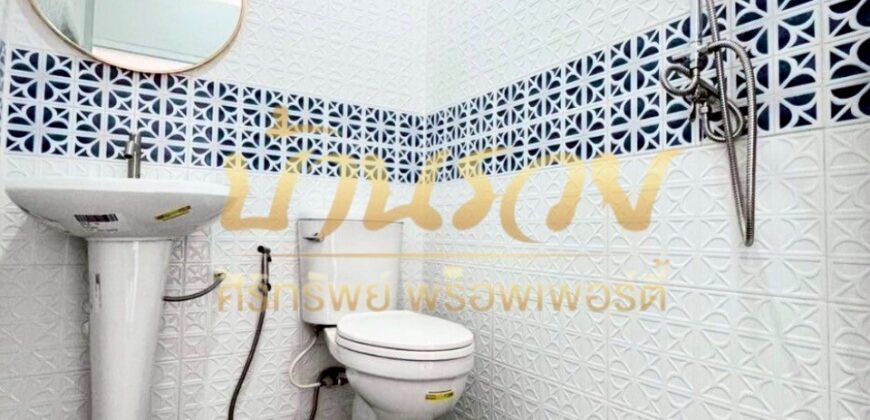 ทาวน์เฮ้าส์ 2 ชั้น หมู่บ้านร่มโพธิ์ ใกล้สี่แยกเทพารักษ์ กม.4 บ้านรีโนเวทใหม่ตกแต่งสวย พร้อมเข้าอยู่อาศัย