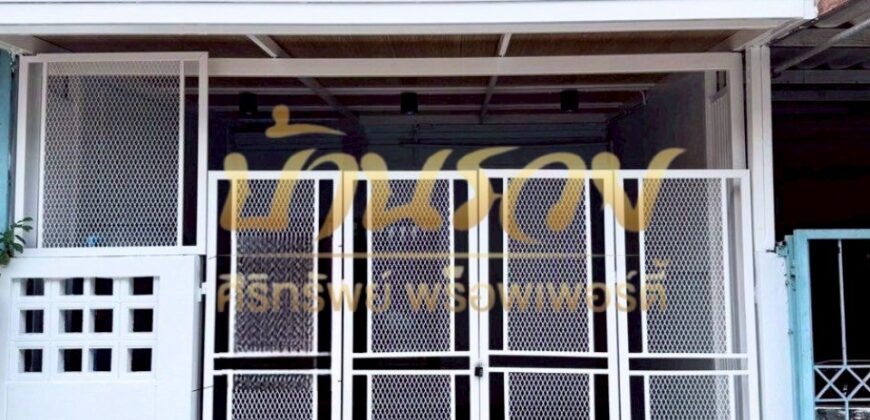 ทาวน์เฮ้าส์ 2 ชั้น หมู่บ้านร่มโพธิ์ ใกล้สี่แยกเทพารักษ์ กม.4 บ้านรีโนเวทใหม่ตกแต่งสวย พร้อมเข้าอยู่อาศัย
