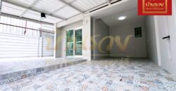 ทาวน์เฮ้าส์ 2 ชั้น #หลังมุมต้นโครงการ หมู่บ้านเดอะคอนเนค 8 ซอยมหาชัย ใกล้เมกะ บางนา พร้อมเข้าอยู่