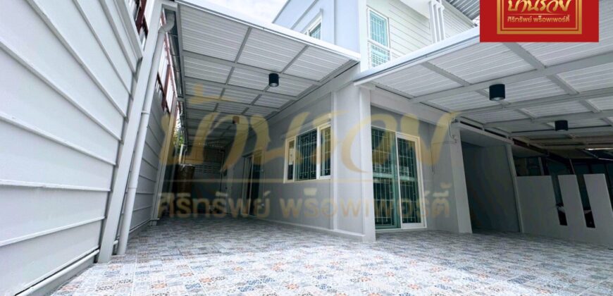 ทาวน์เฮ้าส์ 2 ชั้น #หลังมุมต้นโครงการ หมู่บ้านเดอะคอนเนค 8 ซอยมหาชัย ใกล้เมกะ บางนา พร้อมเข้าอยู่