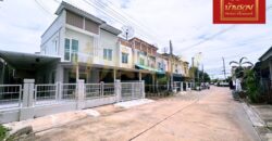 ทาวน์เฮ้าส์ 2 ชั้น #หลังมุมต้นโครงการ หมู่บ้านเดอะคอนเนค 8 ซอยมหาชัย ใกล้เมกะ บางนา พร้อมเข้าอยู่