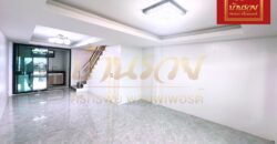 ทาวน์เฮ้าส์ 2 ชั้น หมู่บ้านไกรศักดาวัฒน์ ซอยบางปลา8 ห่างจากถนนเทพารักษ์ 200 เมตร บ้านรีโนเวทใหม่ทั้งหลัง พร้อมเข้าอยู่