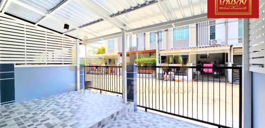 ทาวน์เฮ้าส์ หลังมุม หมู่บ้านพฤกษาวิลล์ 66/1 บางนา-หนามแดง บ้านรีโนเวทใหม่ ใกล้ทางด่วนกาญจนาภิเษก และทางด่วนบูรพาวิถี