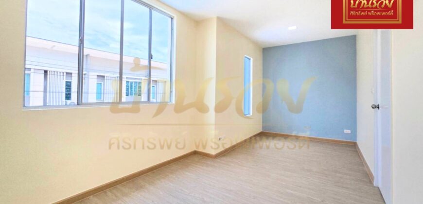 ทาวน์เฮ้าส์ หลังมุม หมู่บ้านพฤกษาวิลล์ 66/1 บางนา-หนามแดง บ้านรีโนเวทใหม่ ใกล้ทางด่วนกาญจนาภิเษก และทางด่วนบูรพาวิถี