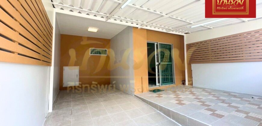 ทาวน์เฮ้าส์ 2 ชั้น หมู่บ้านพฤกษาวิลล์ 87/1 ซอยศรีมิตร ถนนเทพารักษ์ ใกล้โลตัสศรีนครินทร์ บ้านรีโนเวทใหม่