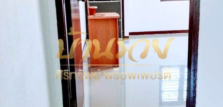 ทาวน์เฮ้าส์ 2 ชั้น หมู่บ้าน นครทอง ซอยมังกร-เทพารักษ์ ใกล้นิคมอุตสาหกรรมบางปู พร้อมเข้าอยู่