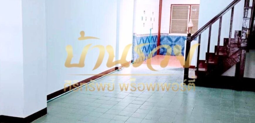 ทาวน์เฮ้าส์ 2 ชั้น หมู่บ้าน นครทอง ซอยมังกร-เทพารักษ์ ใกล้นิคมอุตสาหกรรมบางปู พร้อมเข้าอยู่
