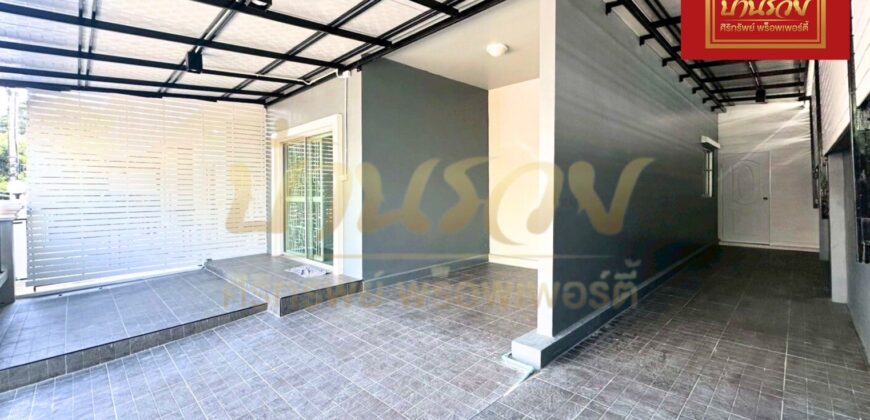 ทาวน์เฮ้าส์ 2 ชั้น หลังมุม หมู่บ้านนิรันดร์วิลล์ 12 ซอยวัดศรีวารีน้อย (บางนา-ตราด กม.8) บ้านรีโนเวทใหม่