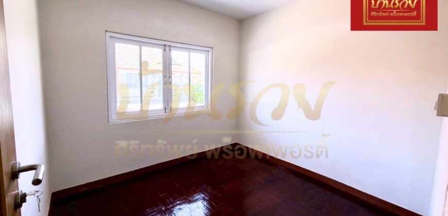 บ้านแฝด 2 ชั้น หมู่บ้านพฤกษา 15 บางพลี-ตำหรุ ใกล้นิคมอุตสาหกรรมบางปู บ้านรีโนเวทใหม่ทั้งหลัง พร้อมเข้าอยู่