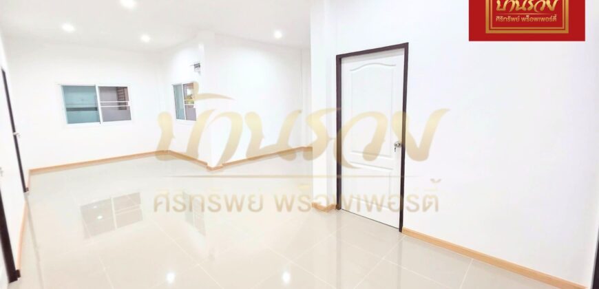 านเดี่ยวสร้างใหม่ 1 ชั้น บ้านอยู่ปากซอย ซ.กระทิงแดง ตรงข้ามตลาด ทำเลดี ถนนประชาอุทิศ-คู่สร้าง บ้านสวยมาก พร้อมอยู่