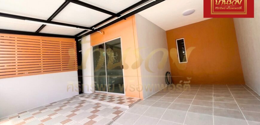 ทาวน์เฮ้าส์ 2 ชั้น หมู่บ้านพฤกษา 106/1 ถนนบางพลี – ตำหรุ ใกล้นิคมอุตสาหกรรมบางปู บ้านรีโนเวทใหม่