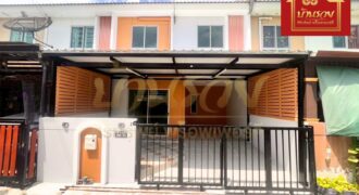 ทาวน์เฮ้าส์ 2 ชั้น หมู่บ้านพฤกษา 106/1 ถนนบางพลี – ตำหรุ ใกล้นิคมอุตสาหกรรมบางปู บ้านรีโนเวทใหม่