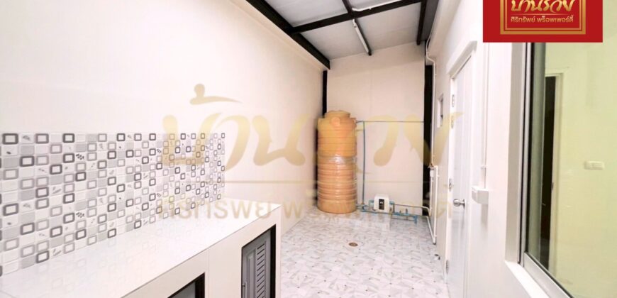 ทาวน์เฮ้าส์ 2 ชั้น หมู่บ้านพฤกษา 106/1 ถนนบางพลี – ตำหรุ ใกล้นิคมอุตสาหกรรมบางปู บ้านรีโนเวทใหม่