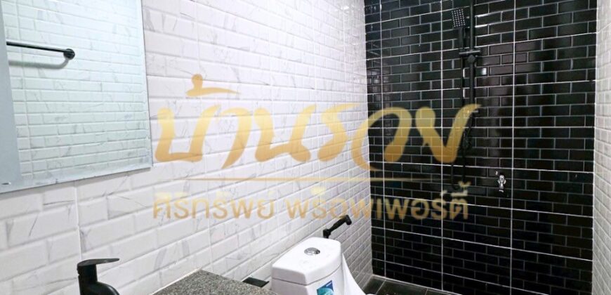 บ้านแฝด 2 ชั้น หมู่บ้านนันทนา การ์เด้นท์ บางปลา 22 ใกล้รพ.จุฬารัตน์ 3 พร้อมอยู่อาศัย