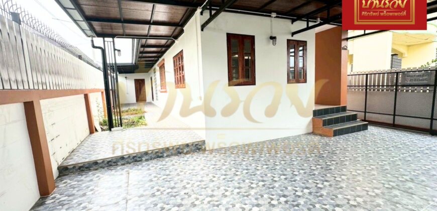 บ้านแฝด 2 ชั้น หมู่บ้านนันทนา การ์เด้นท์ บางปลา 22 ใกล้รพ.จุฬารัตน์ 3 พร้อมอยู่อาศัย