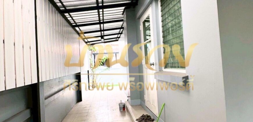 บ้านเดี่ยว 2 ชั้น หมู่บ้าน ชัยพฤกษ์ ซอยบางปลา ใกล้วัดหลวงพ่อโตบางพลี บ้านรีโนเวทใหม่ทั้งหลัง พร้อมเข้าอยู่