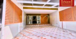 ทาวน์เฮ้าส์ 2 ชั้น หมู่บ้านแกรนด์การ์เด้นท์ บางบ่อ ใกล้ทางด่วนพิเศษบูรพาวิถี รีโนเวทใหม่พร้อมเข้าอยู่