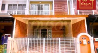 ทาวน์เฮ้าส์ 2 ชั้น หมู่บ้านแกรนด์การ์เด้นท์ บางบ่อ ใกล้ทางด่วนพิเศษบูรพาวิถี รีโนเวทใหม่พร้อมเข้าอยู่