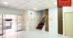 ทาวน์เฮ้าส์ 2 ชั้น หมู่บ้านชายคลอง เทพารักษ์ กม.25 (ซอยคิงคอง) ใกล้นิคมบางพลี บ้านรีโนเวทใหม่ ตกแต่งพร้อมเข้าอยู่