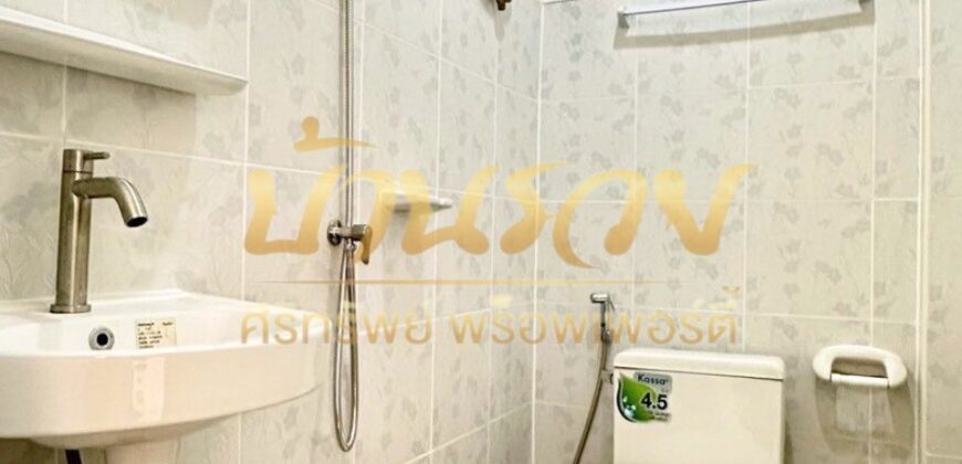 ทาวน์เฮ้าส์ 2 ชั้น หลังริม หมู่บ้านชายคลอง เทพารักษ์ กม.25 (ซอยคิงคอง) ใกล้นิคมบางพลี บ้านรีโนเวทใหม่ ตกแต่งพร้อมเข้าอยู่