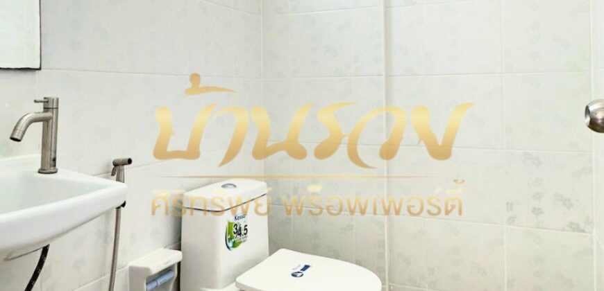 ทาวน์เฮ้าส์ 2ชั้น หมู่บ้านชายคลอง เทพารักษ์ กม.25 (ซอยคิงคอง) ใกล้นิคมบางพลี บ้านรีโนเวทใหม่ ตกแต่งพร้อมเข้าอยู่