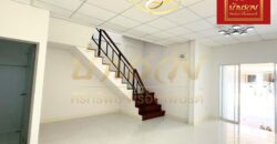 ทาวน์เฮ้าส์ 2ชั้น หมู่บ้านชายคลอง เทพารักษ์ กม.25 (ซอยคิงคอง) ใกล้นิคมบางพลี บ้านรีโนเวทใหม่ ตกแต่งพร้อมเข้าอยู่