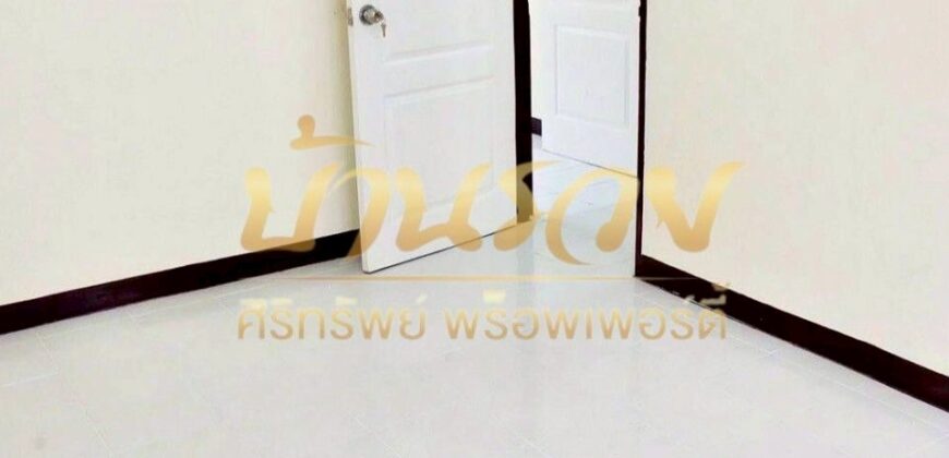 ทาวน์เฮ้าส์ 2 ชั้น หมู่บ้านไมตรีจิตร บางหญ้าแพรก ปู่เจ้า ใกล้รถไฟฟ้า สายสีเขียวสถานีสำโรง บ้านรีโนเวทใหม่ พร้อมเข้าอยู่ #หน้าบ้านไม่ชนใคร