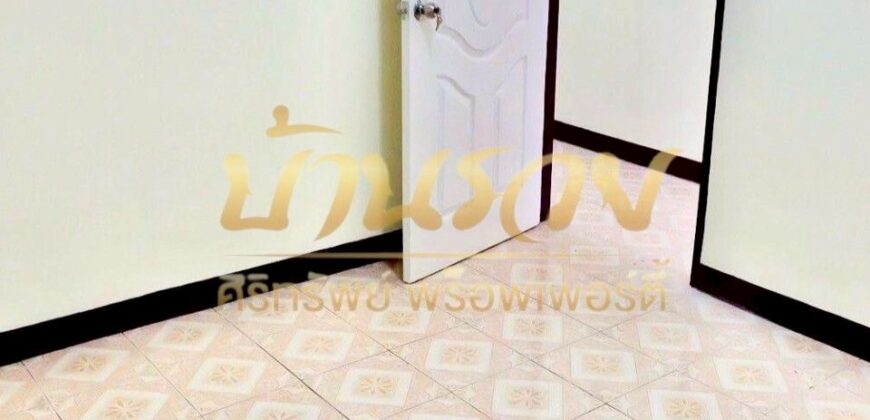 ทาวน์เฮ้าส์ 1 ชั้น หมู่บ้านไมตรีจิตร บางหญ้าแพรก ปู่เจ้า ใกล้รถไฟฟ้า สายสีเขียวสถานีสำโรง บ้านรีโนเวทใหม่ พร้อมเข้าอยู่ #หน้าบ้านไม่ชนใคร