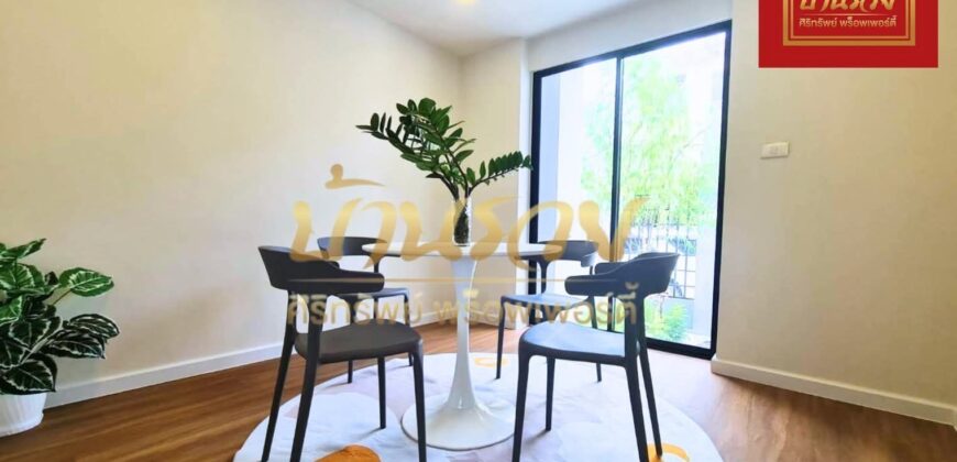 ทาวน์โฮม 3 ชั้น หมู่บ้านเดอะคิวบ์ ถนนบางนาตราด กม.10 ซอยสนามกอล์ฟวินด์มิลล์ ใกล้เมกาบางนา ต้นโครงการ แต่งสวยสไตล์โมเดิร์น รีโนเวทใหม่