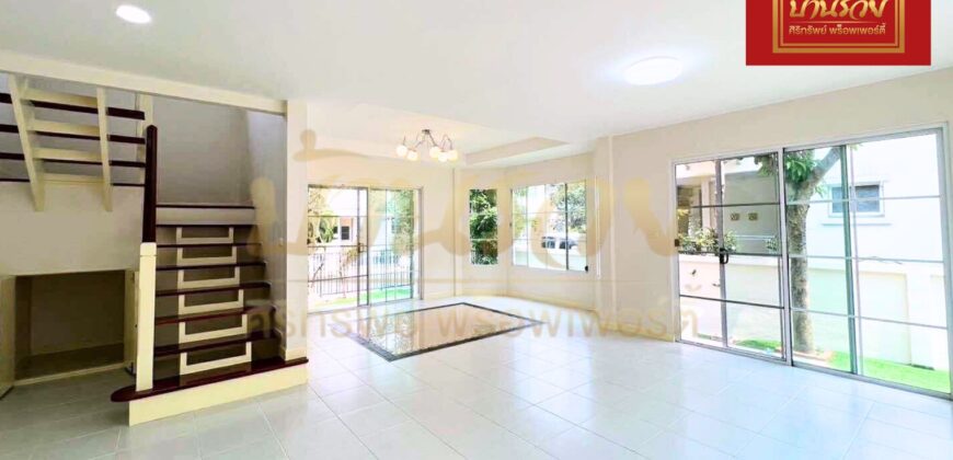 บ้านเดี่ยว 2 ชั้น หมู่บ้าน ชัยพฤกษ์ ซอยบางปลา ใกล้วัดหลวงพ่อโตบางพลี บ้านรีโนเวทใหม่ทั้งหลัง พร้อมเข้าอยู่