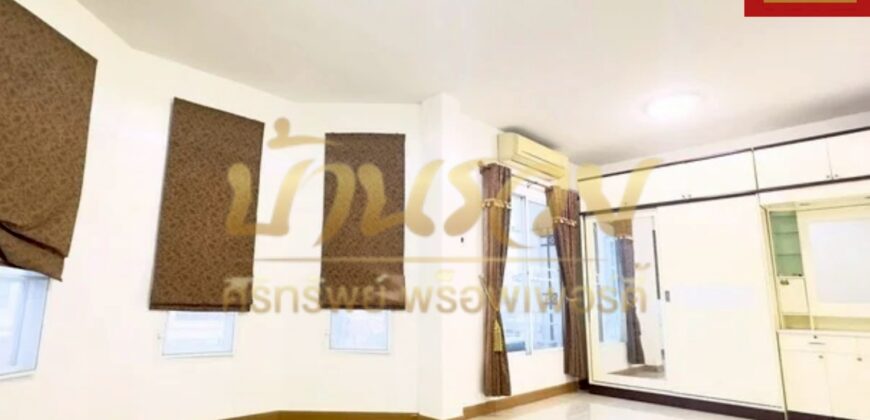 ทาวน์เฮ้าส์ 2 ชั้น หมู่บ้านนครทอง เพรสซิเดนท์ ถ.ตำหรุ-บางพลี ใกล้นิคมอุตสาหกรรมบางปู บ้านรีโนเวทใหม่